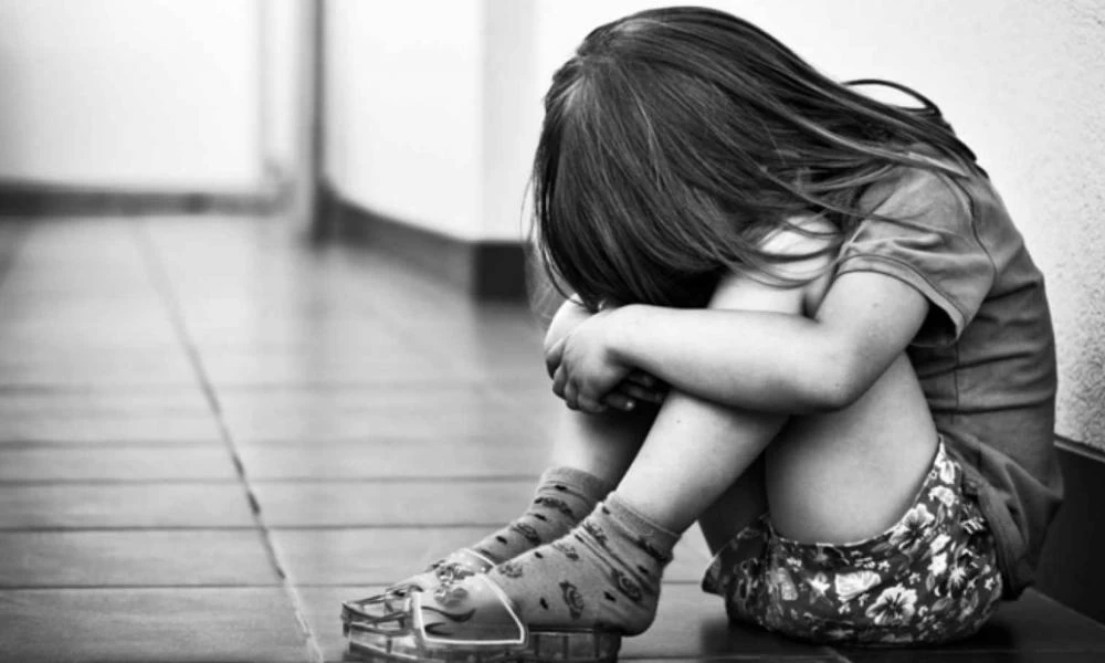 Κορινθία: Ανήλικη κατήγγειλε βιασμό από τον ίδιο της τον πατέρα